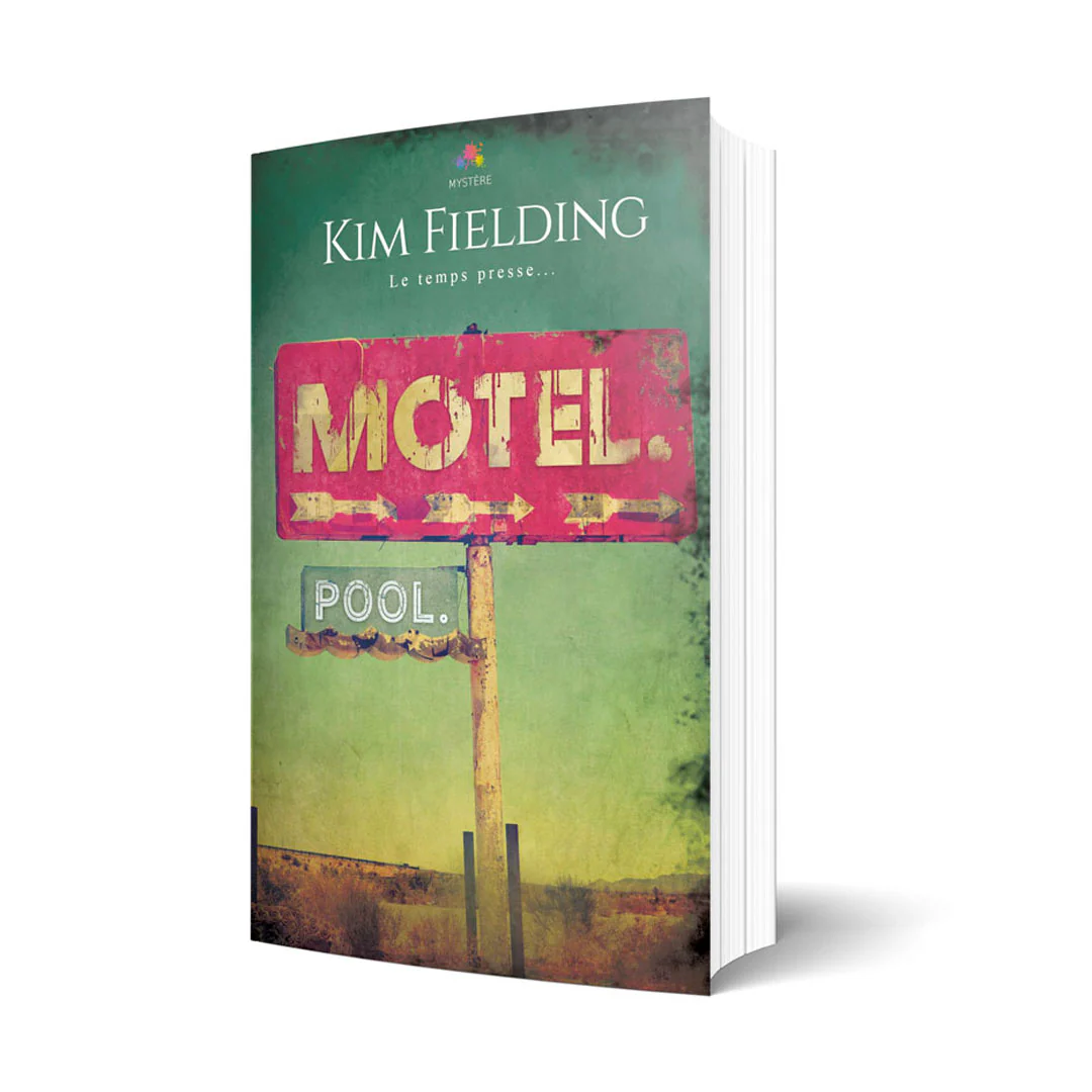 Motel. Pool.